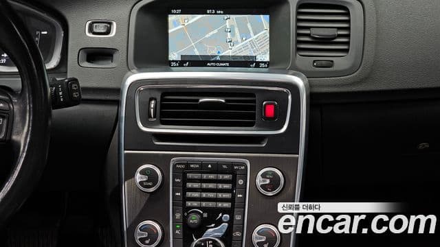 Volvo V60 1세대, 2016 14