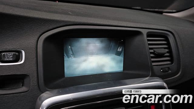 Volvo V60 1세대, 2016 15