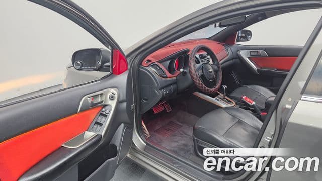 Kia Forte Black Special, 2009 11