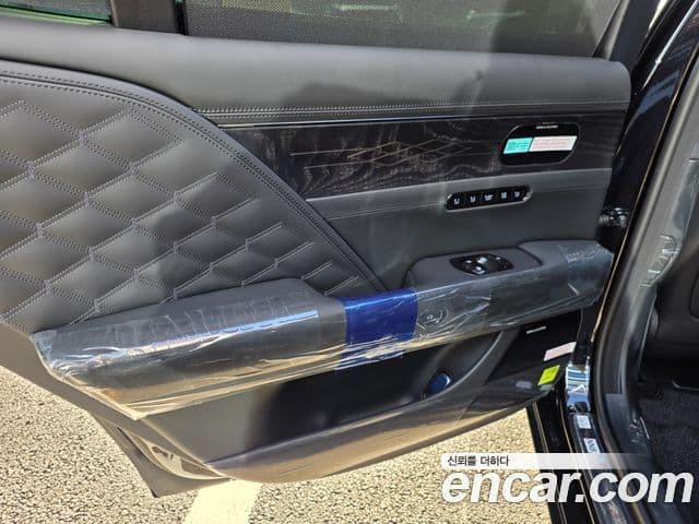 Genesis G90 (RS4) чёрный, 2026 11