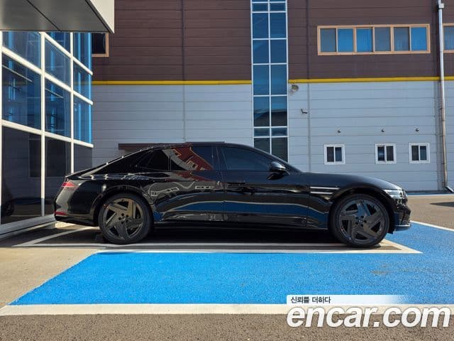 Genesis G90 (RS4) чёрный, 2026 14