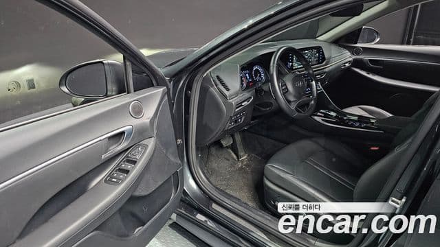 Hyundai Sonata (DN8) Premium Family, 2021 11