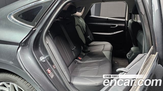 Hyundai Sonata (DN8) Premium Family, 2021 12