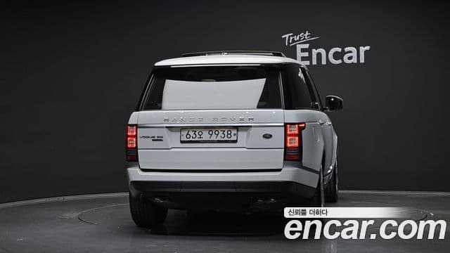 Land Rover Range Rover 4세대 4.4 SDV8 Vogue SE дизель, 2014 4