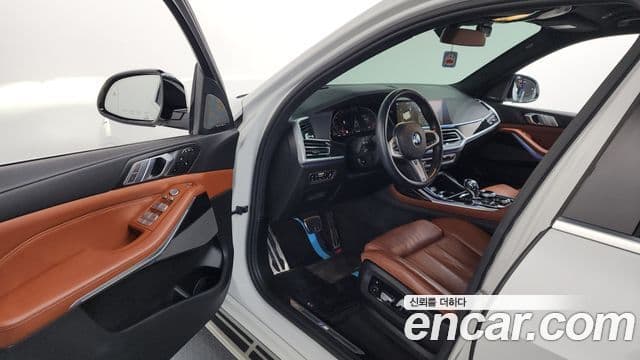 BMW X7 (G07) xDrive 30d M Sport 6인승, 2020 10