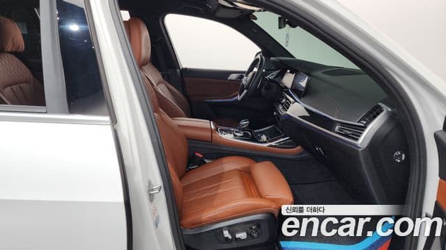 BMW X7 (G07) xDrive 30d M Sport 6인승, 2020 11
