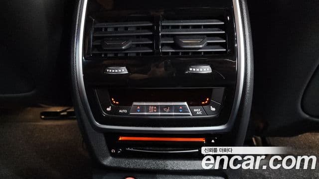 BMW X7 (G07) xDrive 30d M Sport 6인승, 2020 19