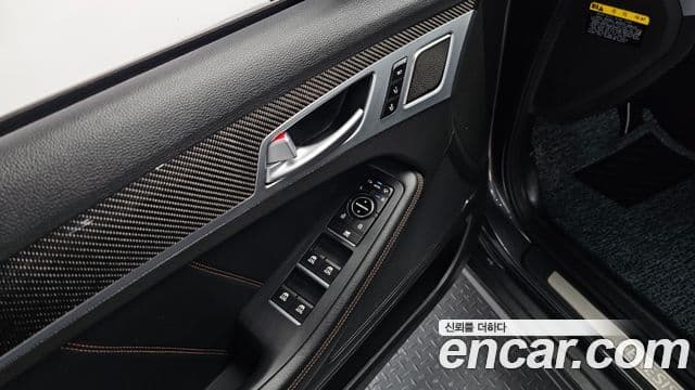 Genesis G80 Sport, 2018 20