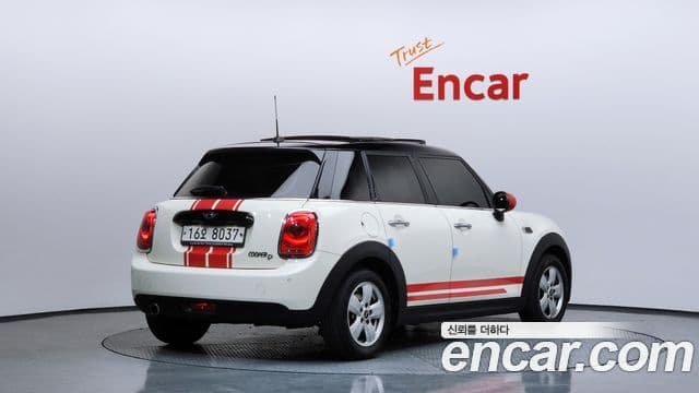 Mini Cooper D 3세대, 2017 2