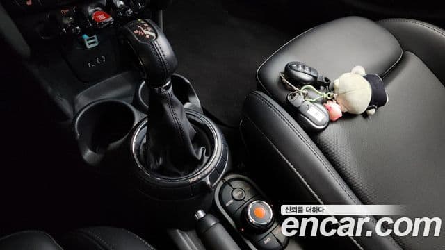 Mini Cooper D 3세대, 2017 9