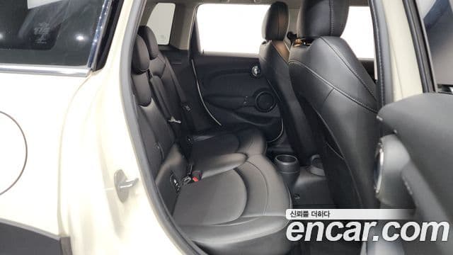 Mini Cooper D 3세대, 2017 12