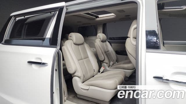 Kia All New Carnival Noblesse, 2016 12