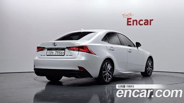 Lexus New IS300 Supreme, 2019 2