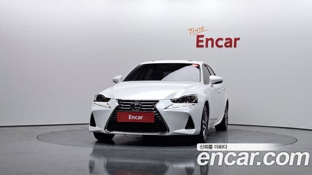 Lexus New IS300 Supreme, 2019 3