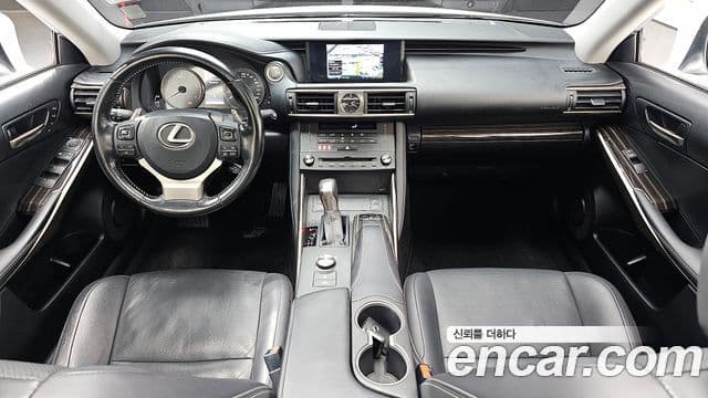 Lexus New IS300 Supreme, 2019 7