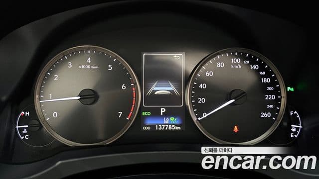 Lexus New IS300 Supreme, 2019 8