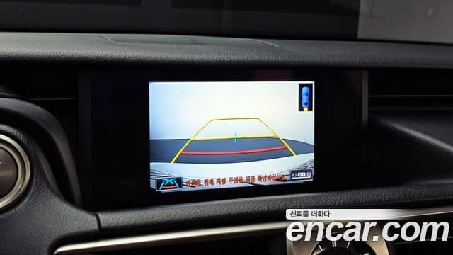 Lexus New IS300 Supreme, 2019 15