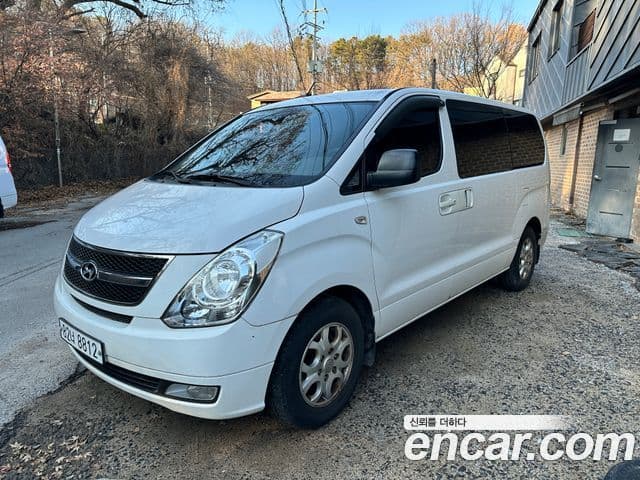 Hyundai Grand Starex CVX Deluxe, 2015 1