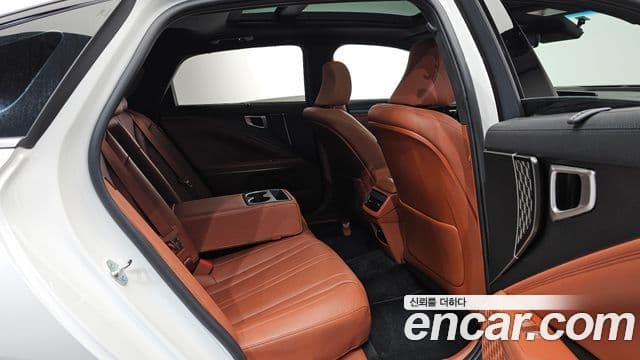 Kia The / новый New K8 Noblesse, 2025 12