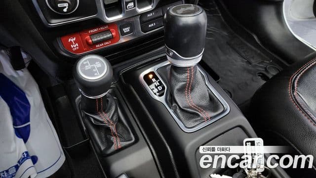 Jeep Wrangler (JL) 2.0 Rubicon Power top 4도어, 2020 9