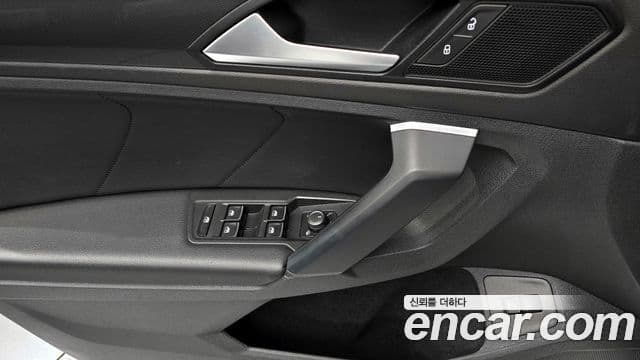 Volkswagen Tiguan 2세대 Premium, 2020 17