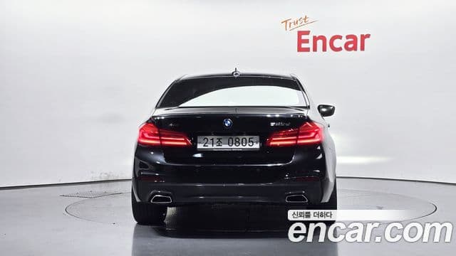 BMW 5시리즈 (G30) 520d xDrive M Sport Plus, 2017 4