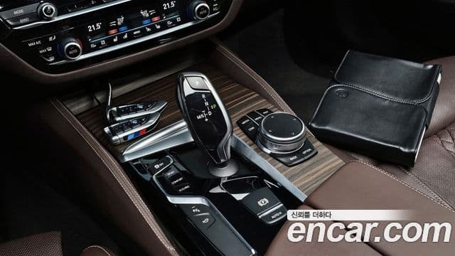BMW 5시리즈 (G30) 520d xDrive M Sport Plus, 2017 9