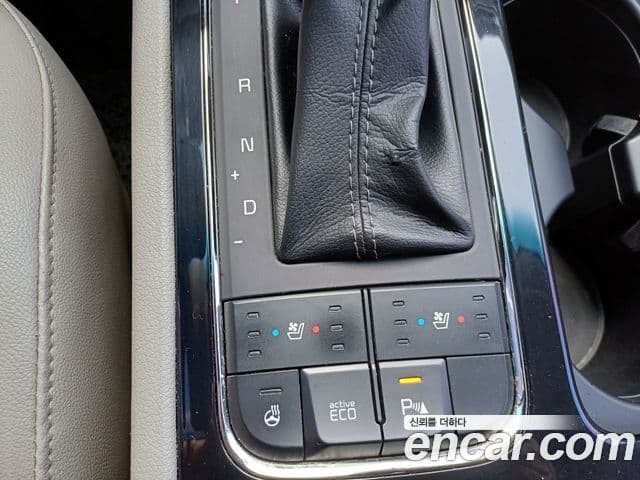 Kia All New Carnival Prestige, 2017 9