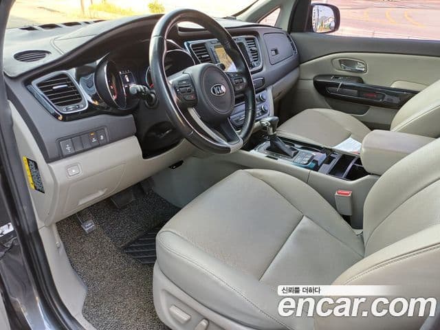Kia All New Carnival Prestige, 2017 12
