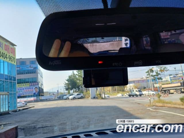 Kia All New Carnival Prestige, 2017 18