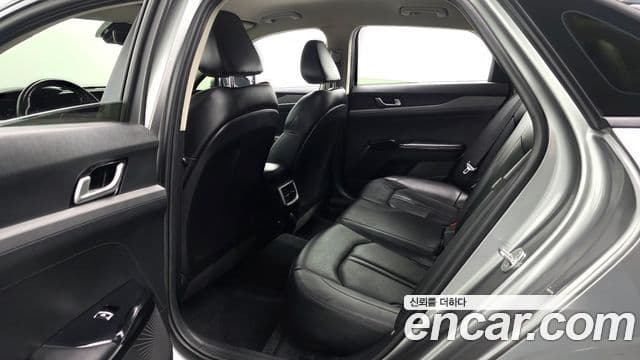 Kia K5 3세대 Trendy, 2021 12