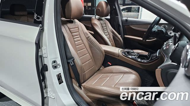 Mercedes-Benz E-класс W213 AMG Line, 2019 10