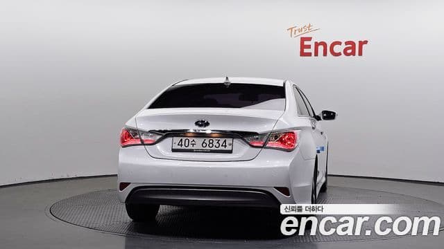 Hyundai Sonata гибрид Premier, 2012 4