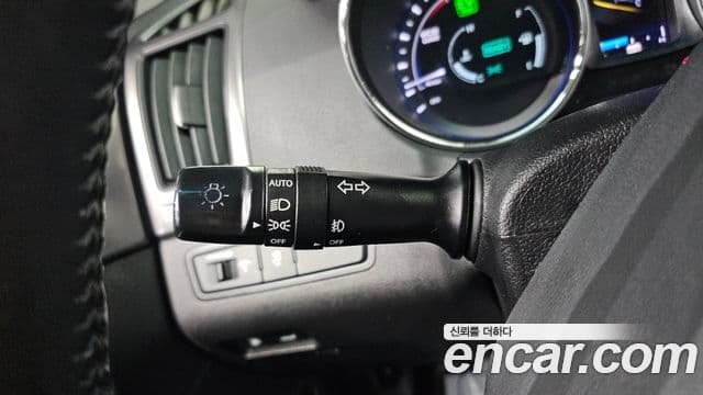 Hyundai Sonata гибрид Premier, 2012 15