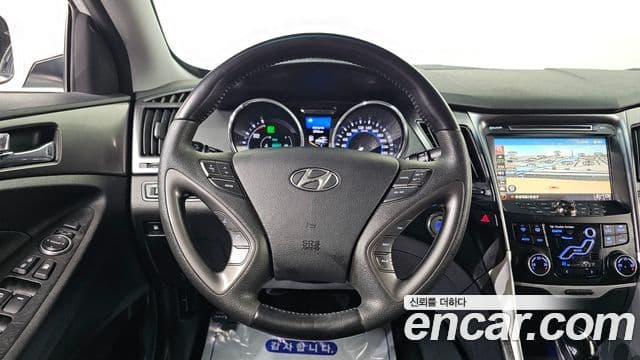 Hyundai Sonata гибрид Premier, 2012 16