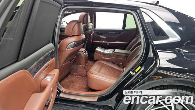 Genesis G90 (RS4) бензин 3.5 турбо AWD, 2023 12