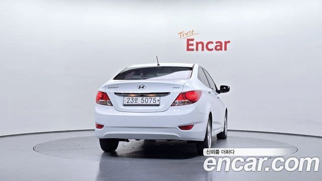 Hyundai Accent(новый кузов / новое поколение) Modern, 2015 4