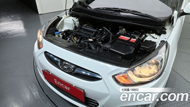 Hyundai Accent(новый кузов / новое поколение) Modern, 2015 6