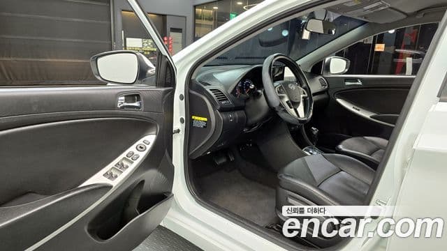 Hyundai Accent(новый кузов / новое поколение) Modern, 2015 11