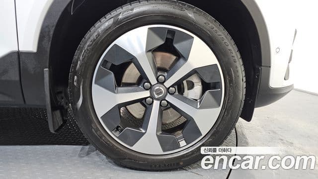 Volvo XC40 B4 Ultimate Bright, 2024 все фото