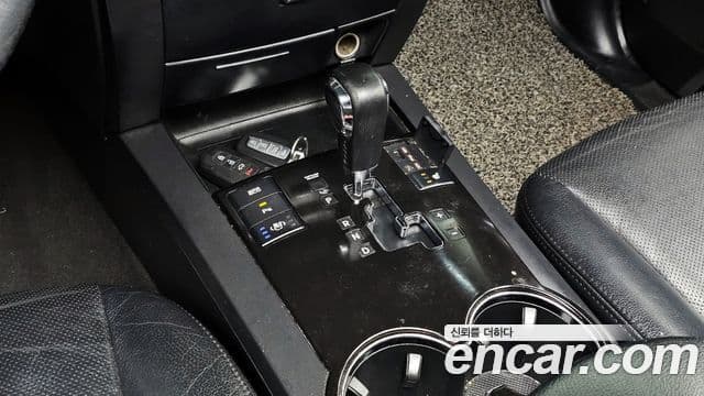 Kia Mohave 2WD KV300, 2012 9