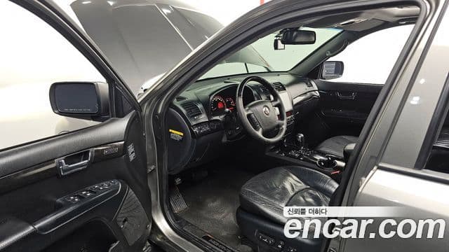 Kia Mohave 2WD KV300, 2012 11