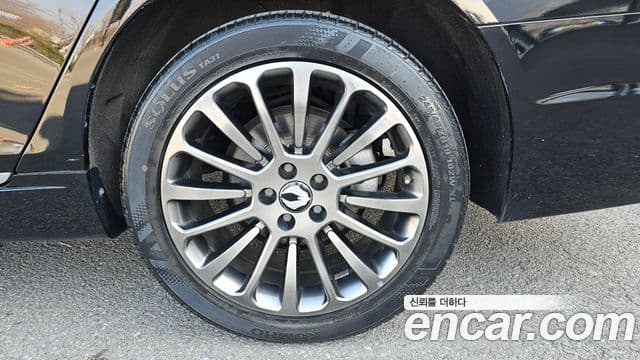 KG모빌리티(SsangYong) 뉴체어맨 W Prestige, 2016 все фото