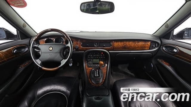 Jaguar 다임러, 2002 7