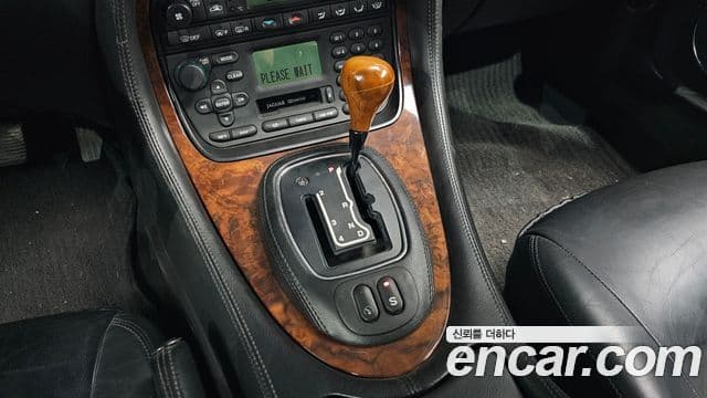 Jaguar 다임러, 2002 9