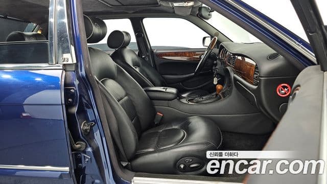 Jaguar 다임러, 2002 10