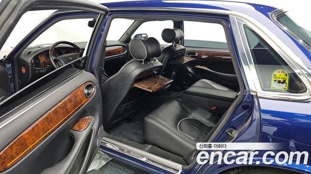 Jaguar 다임러, 2002 12