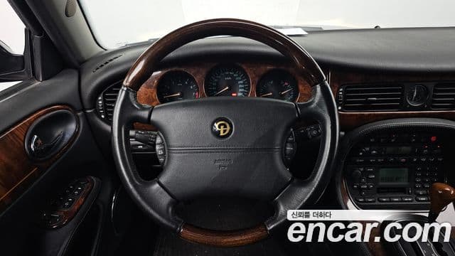 Jaguar 다임러, 2002 13