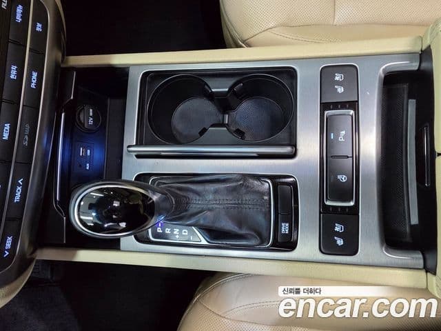 Hyundai Genesis DH Modern, 2014 9