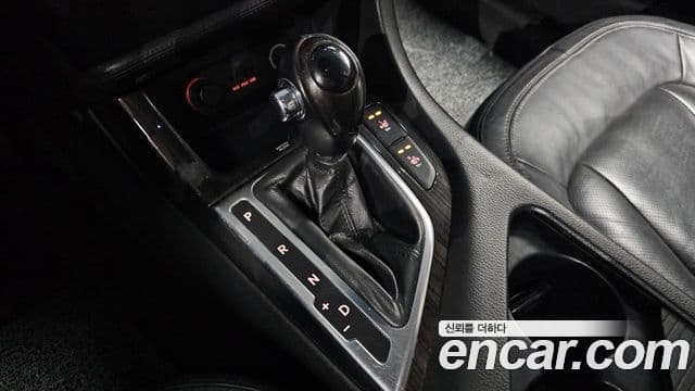 Kia K5 Prestige, 2011 9